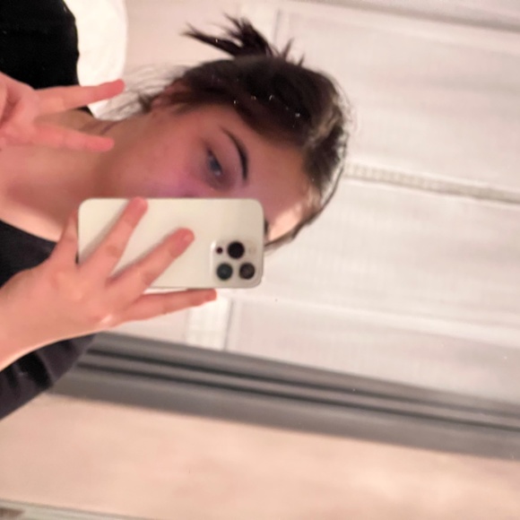 Meet your Posher, Patricia - Picture 2 of 4